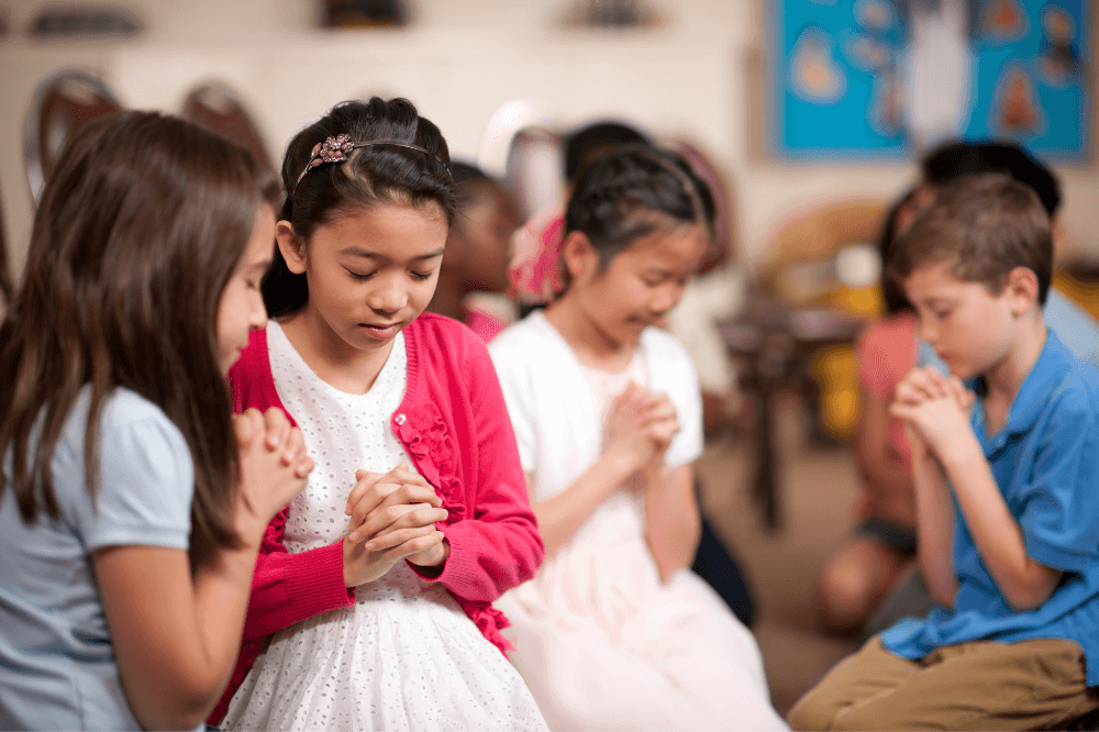 kids-in-prayer