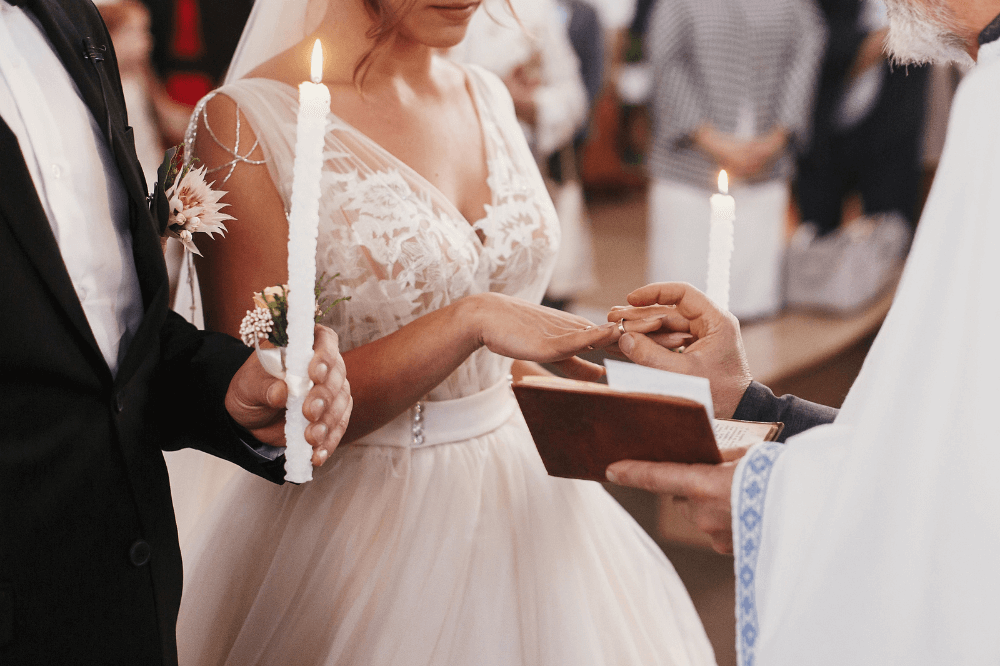 exchange-of-rings-at-wedding