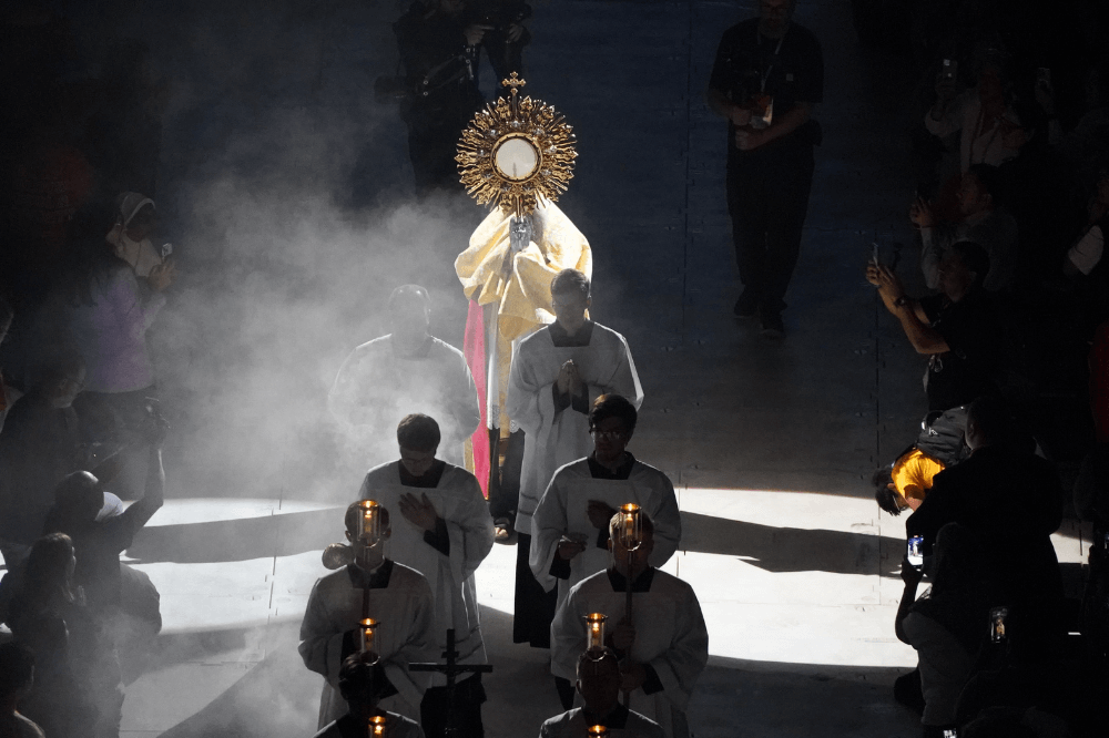 Eucharistic adoration during the NEC 2024